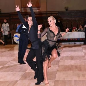 Meet your Posher, Eli